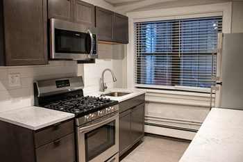 Updated Kitchens at REside at 823